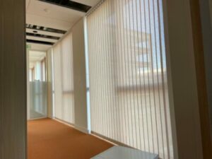 store bandes verticales