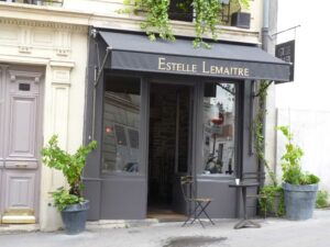 stores bras antiques 1877