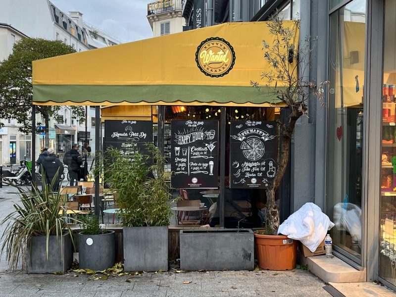 joue de côté store le wanted